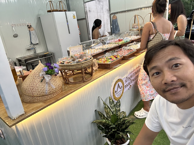 บัวลอยมะพร้าวอ่อน เกาะสมุย - การบริการอาหารและที่พัก