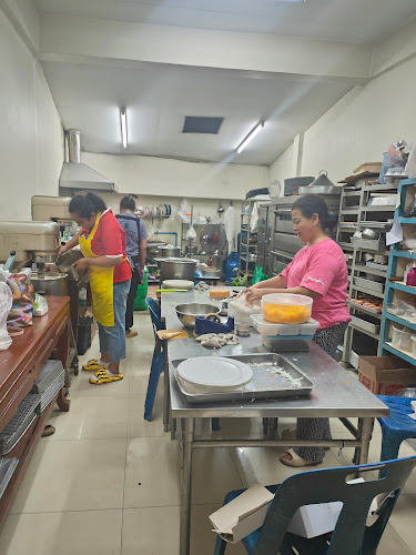 Opinii despre วัชราเบเกอรี่ în อำเภอเมืองนครปฐม - การบริการอาหารและที่พัก