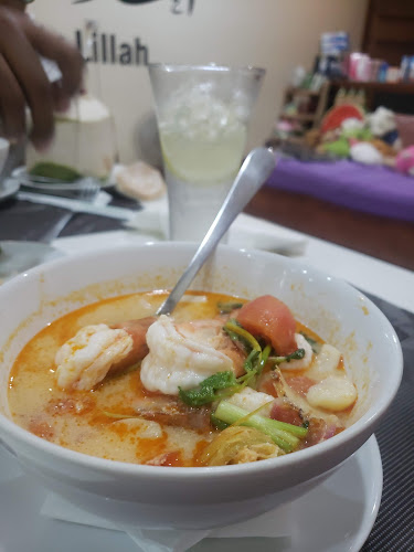 Opinii despre Nang Naan Halal Restaurant în อำเภอเมืองภูเก็ต - การบริการอาหารและที่พัก