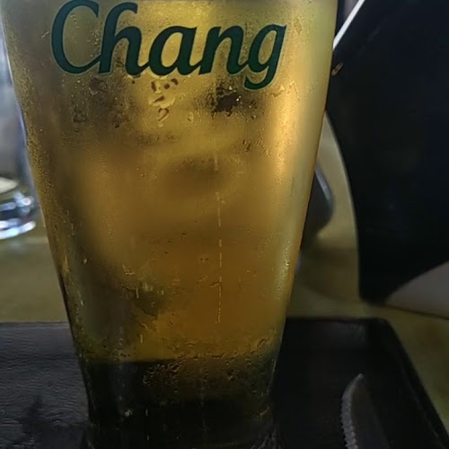 ลอบสเตอร์แอนด์พรอน - การบริการอาหารและที่พัก