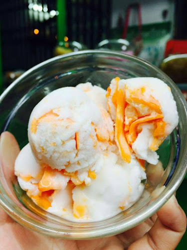 Opinii despre ตาต้าร์มหาชัยไอศกรีม în อำเภอบางบัวทอง - การบริการอาหารและที่พัก