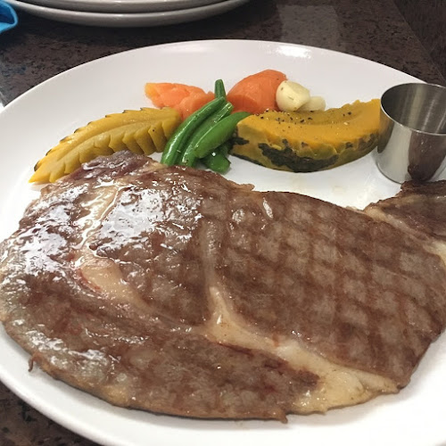 Opinii despre Coffee & Steak în อำเภอกระทุ่มแบน - การบริการอาหารและที่พัก