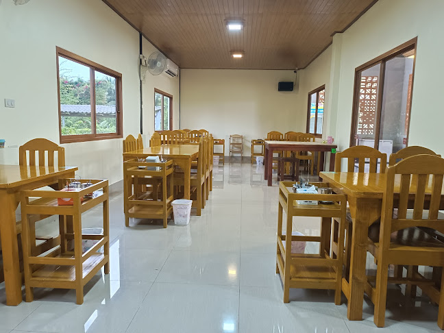 เยี่ยมรสเนื้อตุ๋น(ตรงข้ามวังมัจฉา) Yiam Ros Braised Beef