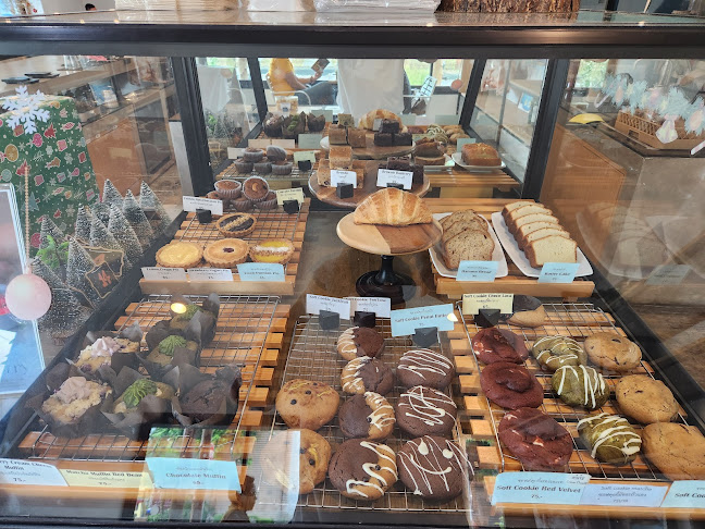 Specs on Specialty coffee - การบริการอาหารและที่พัก