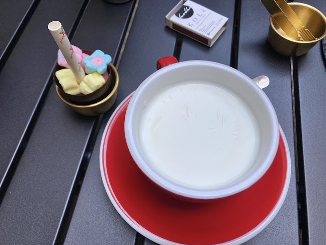 โคเล เบเกอรี่ บาร์ - KOLé Bakery Bar - การบริการอาหารและที่พัก