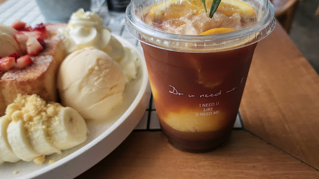 Opinii despre COFFEE I NEED U CAFE' în อำเภอบางพลี - การบริการอาหารและที่พัก