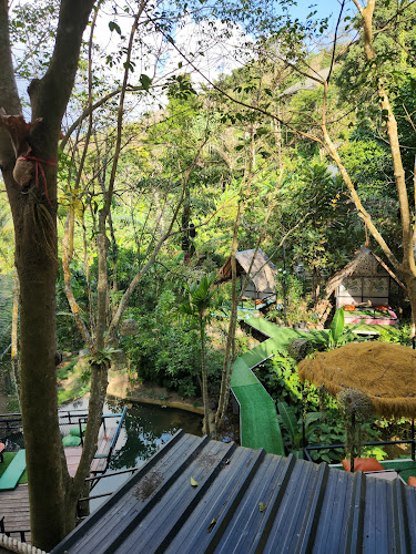 Opinii despre เขาสวนพ่อ KHAO SUAN PHO RESTAURANT în อำเภอเมืองภูเก็ต - การบริการอาหารและที่พัก