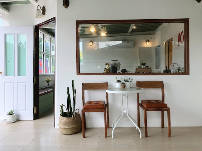 Star Coffee สาขาถนนพโลชัย - การบริการอาหารและที่พัก