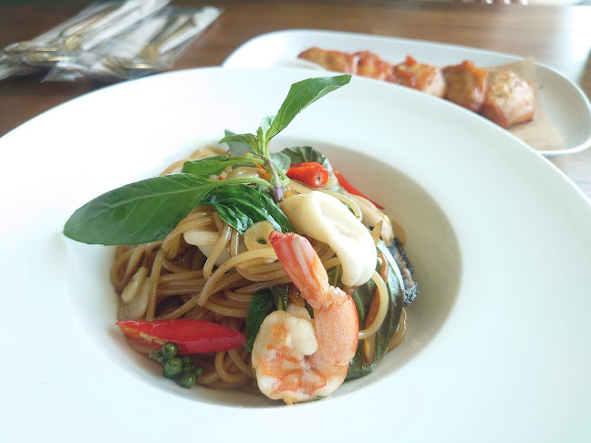 Comentarii opinii despre บ้านคุณตาลอฟท์คาเฟ่ @แหลมฉบัง