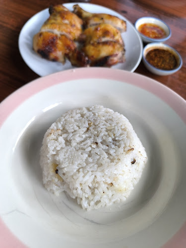 78 ชุมชนย่อยที่ 5 ซอยท่าแฉลบ 4 ท่าแฉลบ ตำบล ตลาด อำเภอเมืองจันทบุรี จันทบุรี 76120