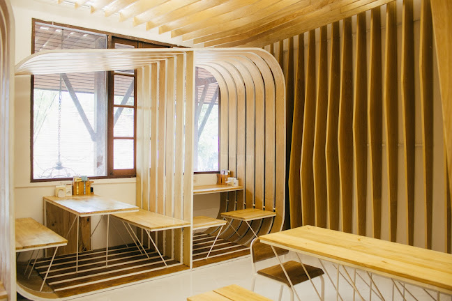 THE VOLCANO หลัง มช. - การบริการอาหารและที่พัก