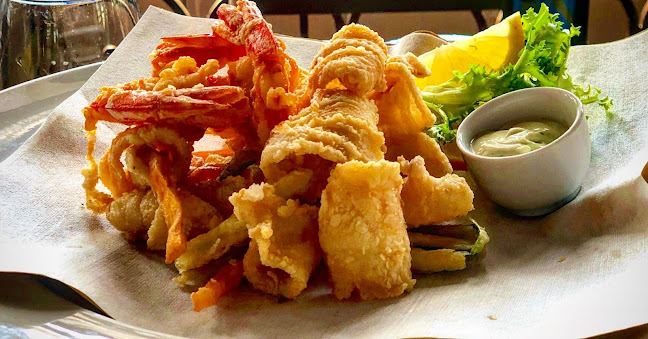 Kindee Pizzeria & Steak House