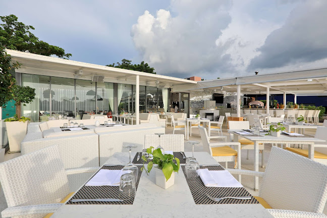 21 14 ถนนลากูน ตำบลเชิงทะเล อำเภอถลาง ภูเก็ต 83110