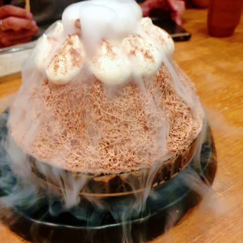 Opinii despre THE VOLCANO หลัง มช. în Mueang - การบริการอาหารและที่พัก