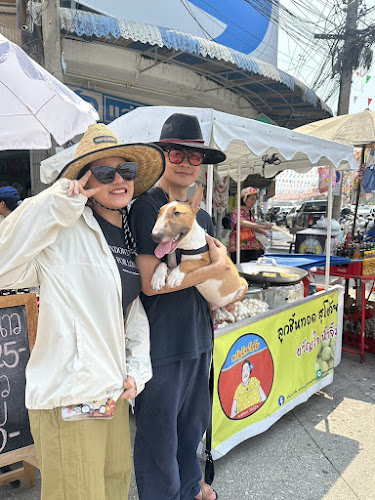 ขวัญใจน้ำจิ้ม ลูกชิ้นทอดสุโขทัย - อำเภอเมืองสุโขทัย