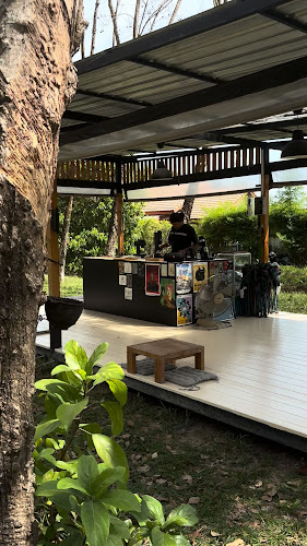 Gomunoki•Slow Bar - การบริการอาหารและที่พัก