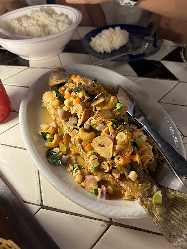 Cave Beach Club - อำเภอสัตหีบ