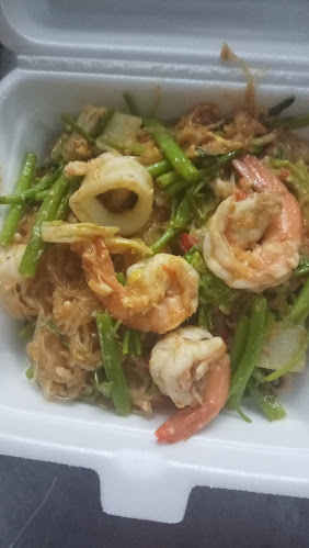 ร้านป้าติ่งอาหารตามสั่ง - การบริการอาหารและที่พัก