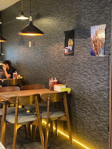 Tanuf Grill - การบริการอาหารและที่พัก