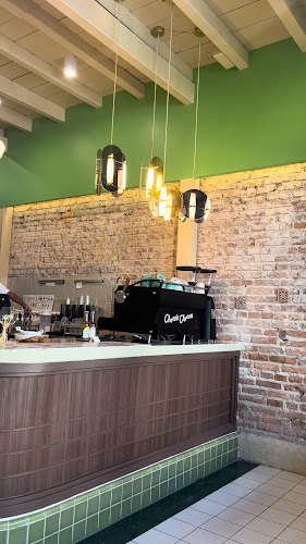 Opinii despre Cheevit Cheeva Phuket în อำเภอเมืองภูเก็ต - การบริการอาหารและที่พัก