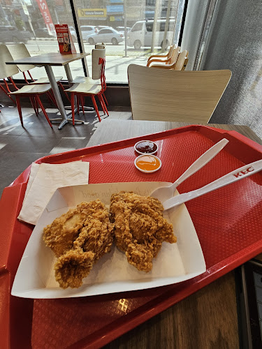 เคเอฟซี ศิลปากร ไดรฟ์ทรู - อำเภอเมืองนครปฐม