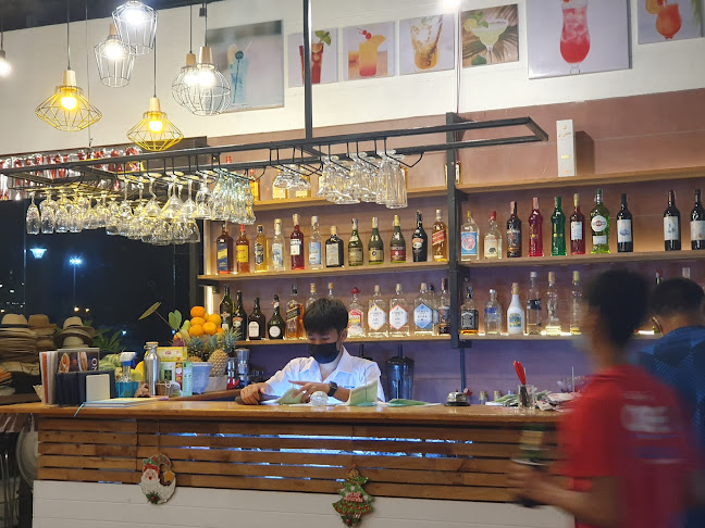 One D Seafood and Restaurant @Rimhan Karonbeach - อำเภอเมืองภูเก็ต