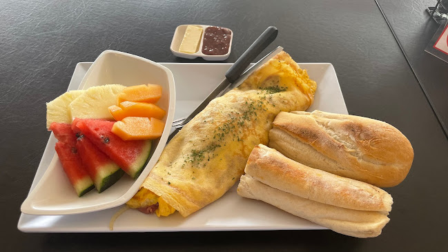 Opinii despre ลาฟาบริคเฟรนเบเกอรี่ în Koh Samui - การบริการอาหารและที่พัก