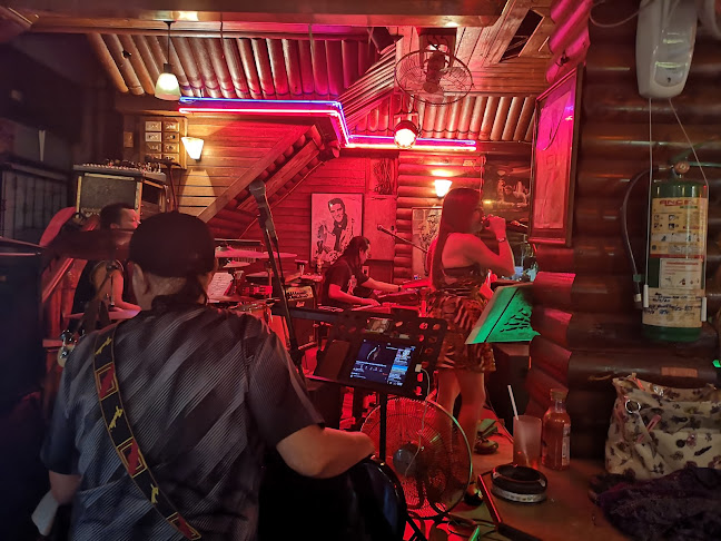 Comentarii opinii despre Rumours Bar & Pool