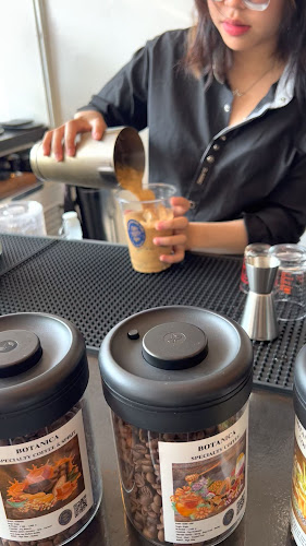 Botanica Specailty Coffee & Spirit - เมือง