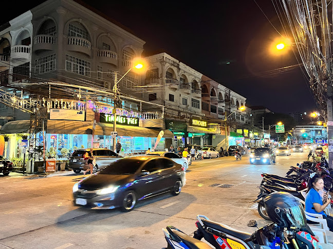 Opinii despre Rumours Bar & Pool în อำเภอบางละมุง - การบริการอาหารและที่พัก