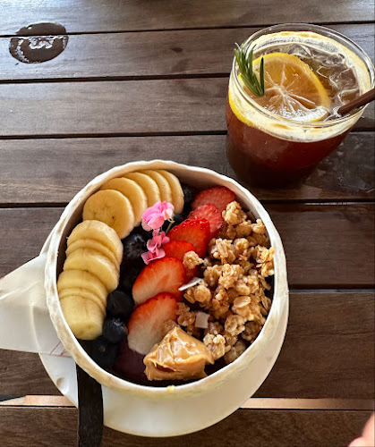 KIRI burger & bowl , kata beach - Muang