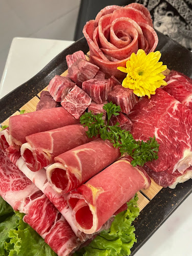 Panda Shabu แพนด้า ชาบู - การบริการอาหารและที่พัก