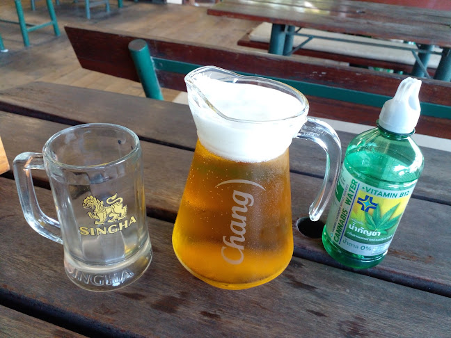 Green Tree Rest. & Pub - การบริการอาหารและที่พัก