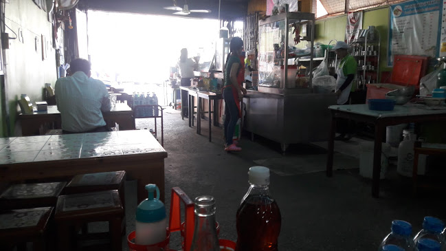 ตลาดหน้าสวนเถ้าแก่ ถ. ไทรบุรี ตำบลบ่อยาง อำเภอเมือง สงขลา 90000