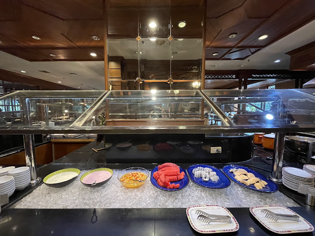 Pavilion Cafe Restaurant - Muang