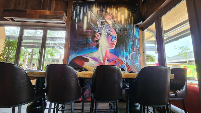 Uchi Japanese Gastro Phuket, ตำบลเชิงทะเล อำเภอถลาง ภูเก็ต 83110