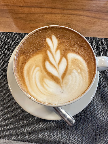 Comentarii opinii despre Coffee Talk Old Phuket Town