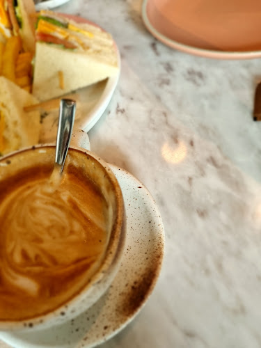 Opinii despre Pippin Eatery în อำเภอบางละมุง - การบริการอาหารและที่พัก