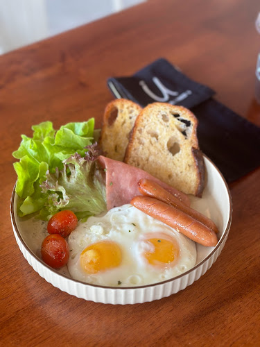 Comentarii opinii despre COFFEE I NEED U CAFE'