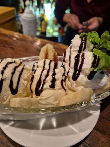 Opinii despre Happy Bar and Restaurant în อำเภอกะทู้ - การบริการอาหารและที่พัก