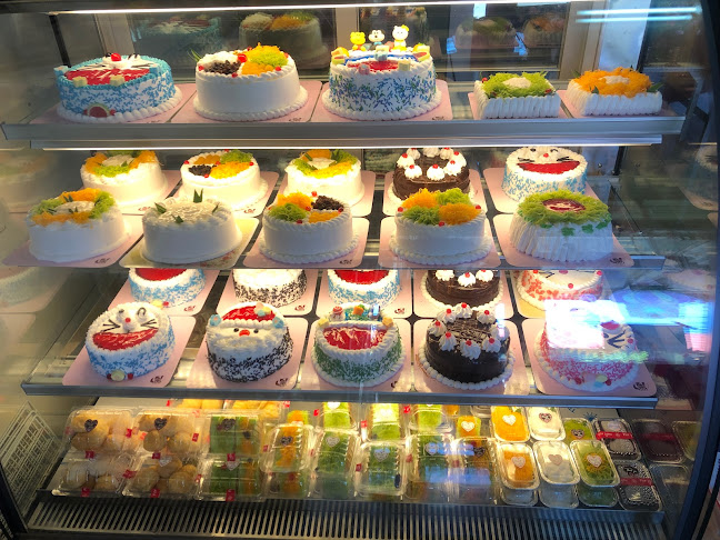 โบ๊ท&แจงเบอเกอรี่โฮมเมด - การบริการอาหารและที่พัก