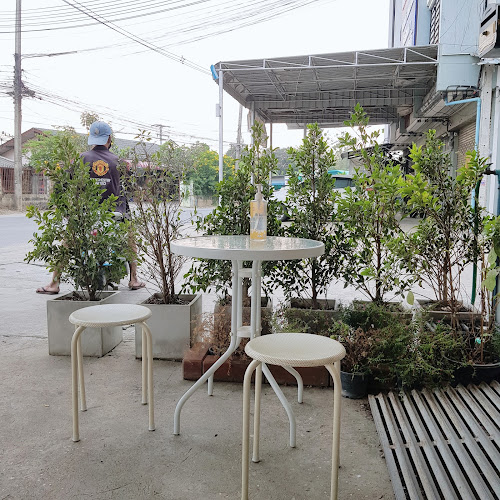 BUNNY-T Coffee&Bistro - การบริการอาหารและที่พัก