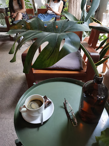 379 Drip กาแฟเรียบง่ายใต้ถุนบ้านเลขที่ 379 - อำเภอเมืองสุโขทัย