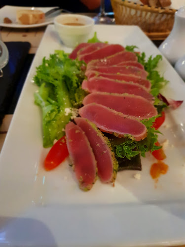 Wine Connection - การบริการอาหารและที่พัก