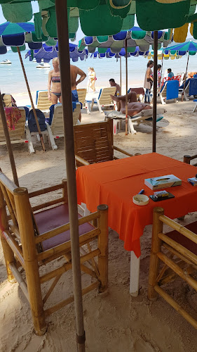 Pit Thai Food พิศไทยฟู๊ด - การบริการอาหารและที่พัก