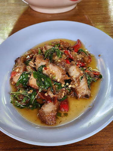 เลือดหมูบ้านแม่ศรี - อำเภอบางละมุง