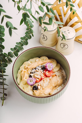 Comentarii opinii despre Friends of Friends