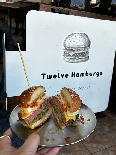 Comentarii opinii despre Twleve hamburgs