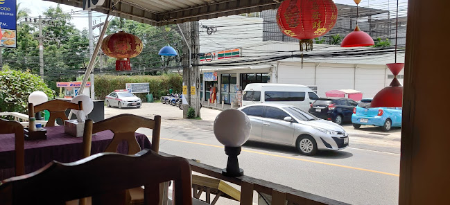 Opinii despre Blue Lagoon Thai & Seafood Restaurant în อำเภอถลาง - การบริการอาหารและที่พัก