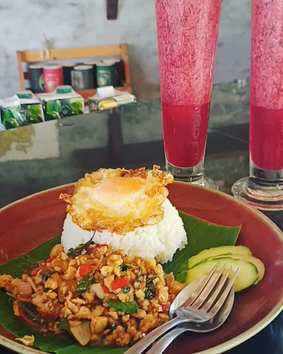 Mr. Dee Chilling Hill Bar